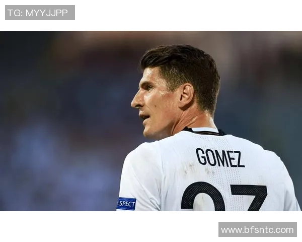 新人中锋推荐的足球明星榜单助你了解未来之星的精彩表现