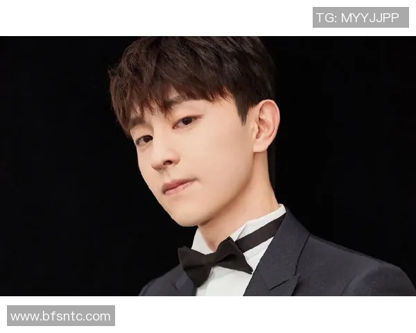 足球场上的风云人物帅气如斯,尽显魅力与才华的足球明星们 足球场上的风云人物帅气如斯,尽显魅力与才华的足球明星们